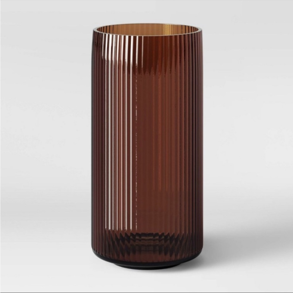 ISO!!!!! threshold glass Amber reeded Vase